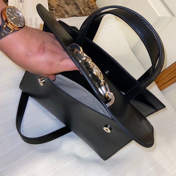 Guess Satchel/ Crossbody Bag - Picture 8 of 9